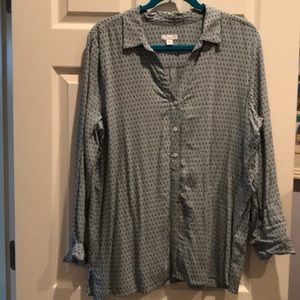 Blue geometric button down, v-neck, long sleeve